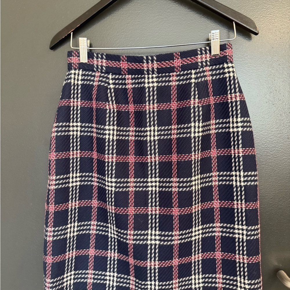 Brooks Brothers Red Fleece size 2 EUC wool blend red/navy Plaid Pencil Skirt - Picture 2 of 11